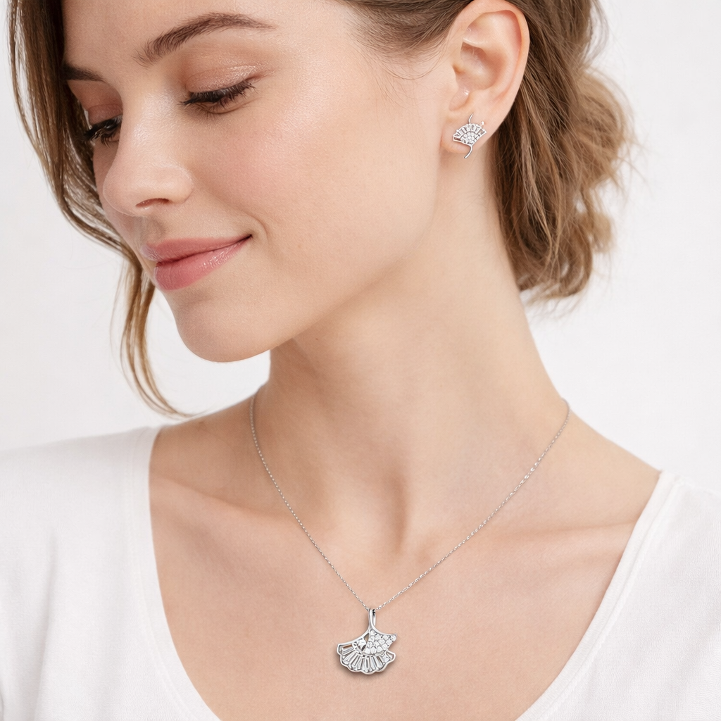 Radiant Fan Bloom Chain Pendant Set