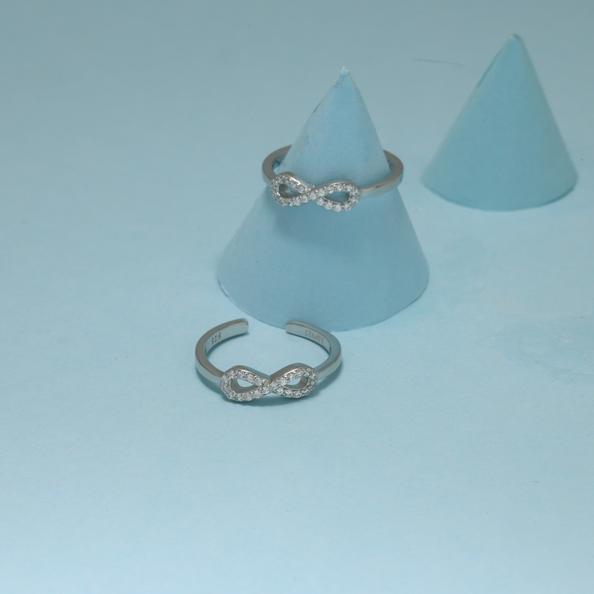 Silver EternaShine Infinity Diamond Toe Ring