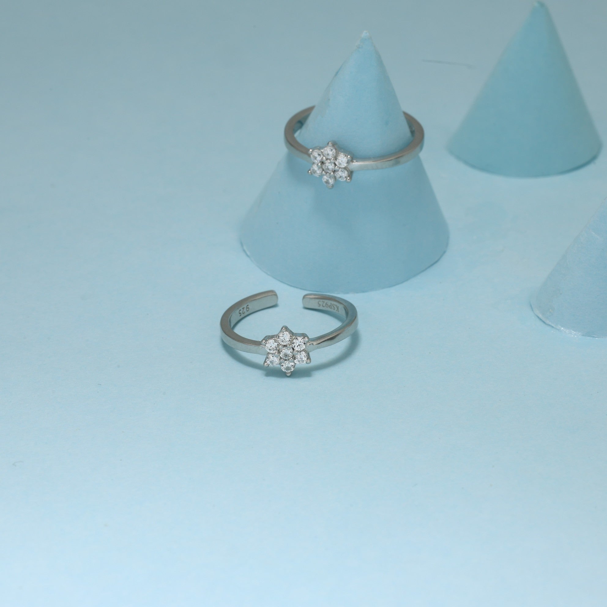 Silver SevenGlim Diamond Toe Ring