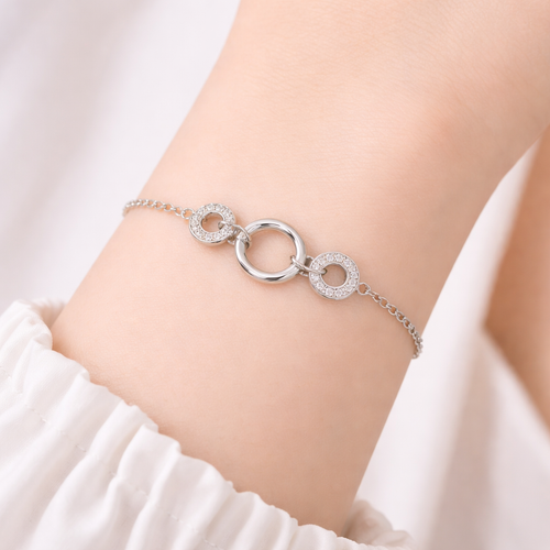 Interlinked Halo Grace Bracelet