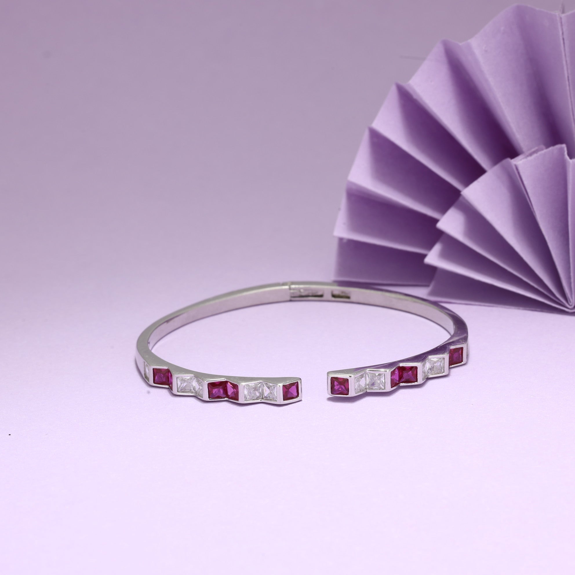 Silver ZigGleam Pink & White Diamond Kada