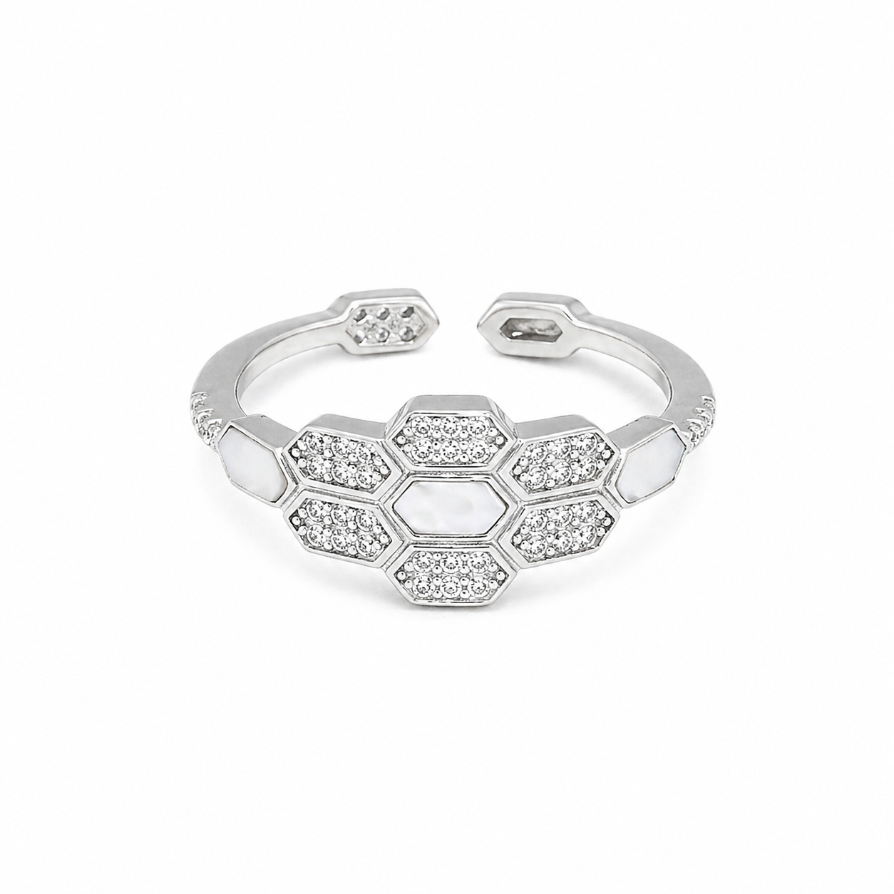 Timeless Beauty – 925 Silver Mother of Pearl Finger Ring
