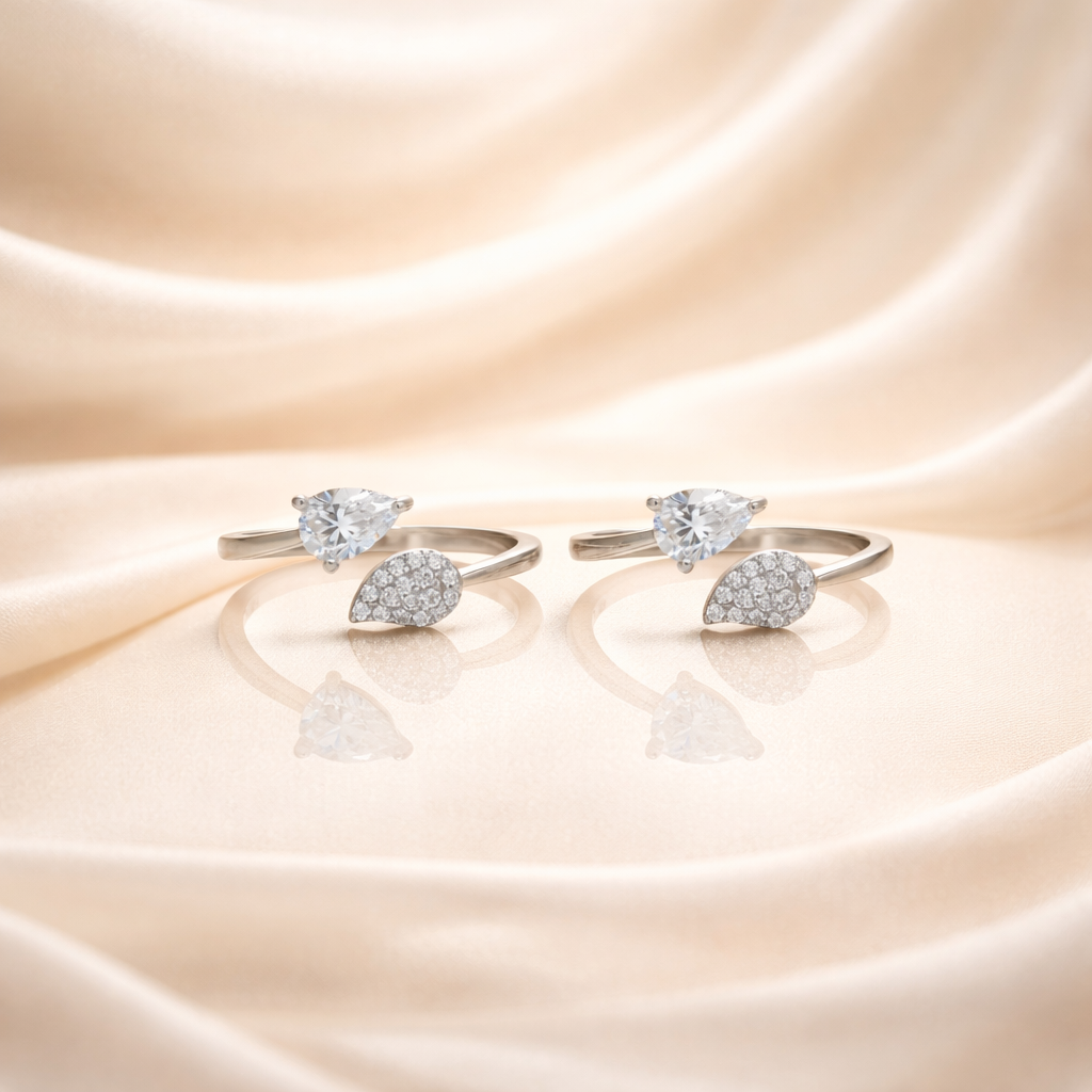 Silver LeafLustre Diamond Toe Ring