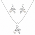 Elegant Pearl & Diamond 925 Silver Pendant Set