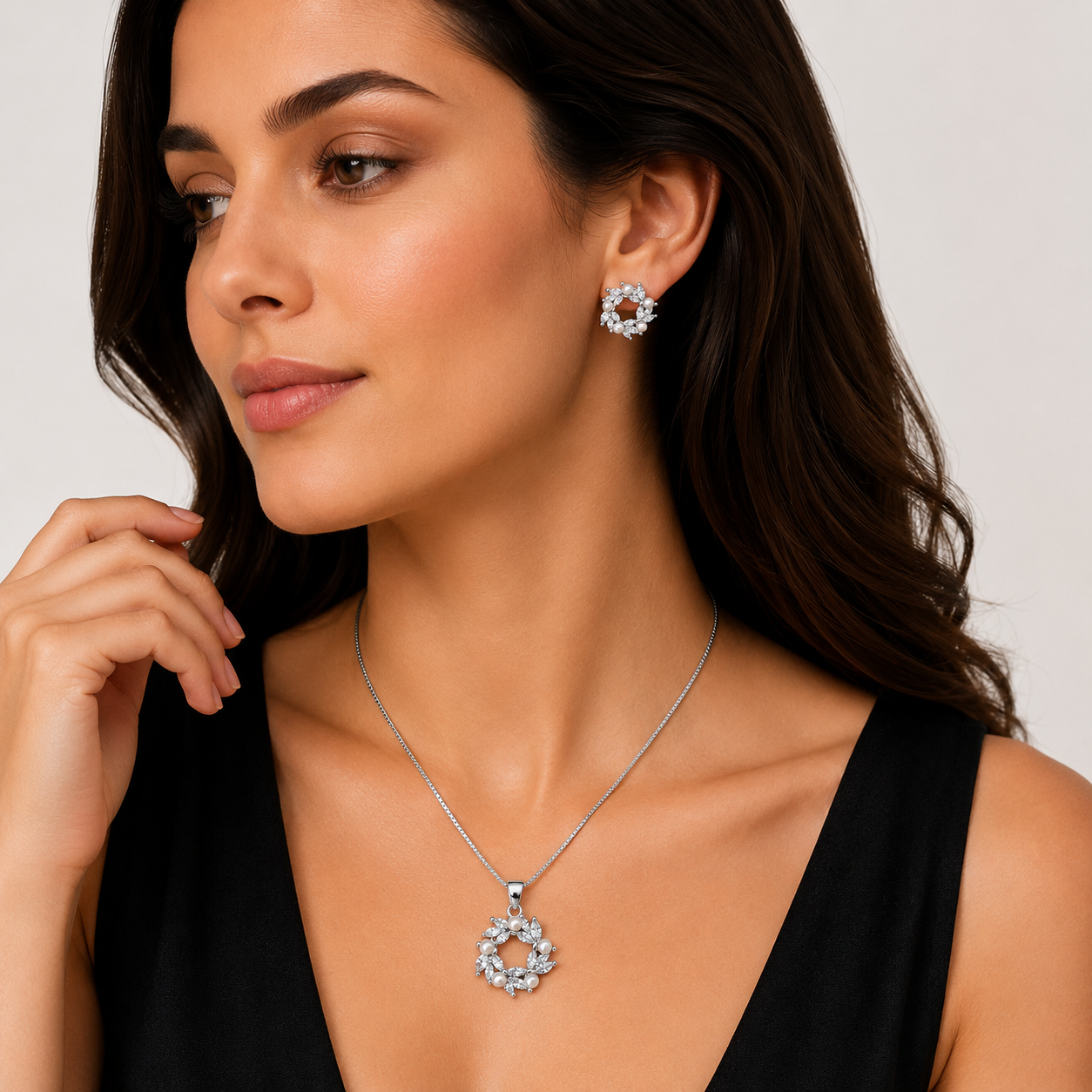 Premium Pearl Elegance Diamond Finish Pendant Set