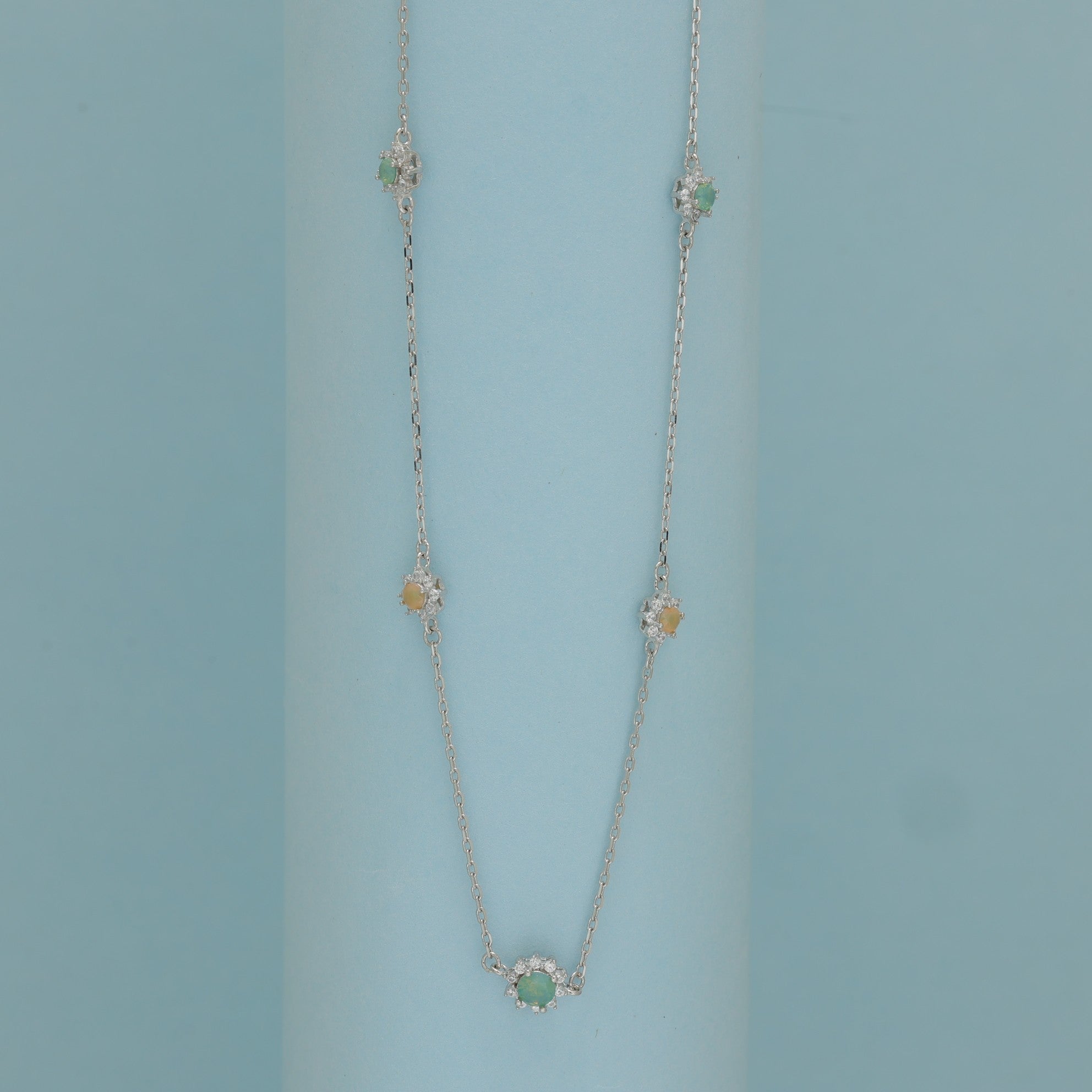 Meadow Sparkle Chain Necklace