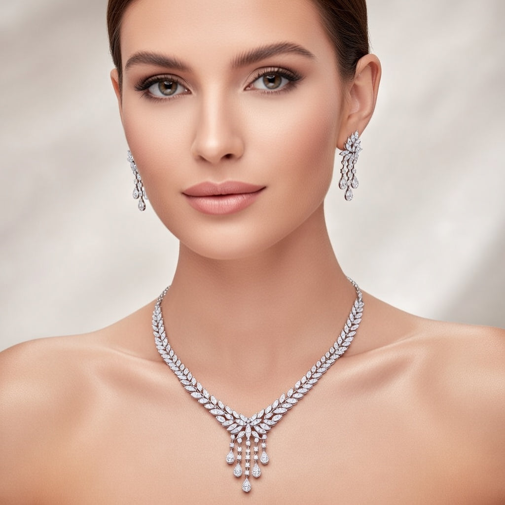 Minimal Luxe Silver Necklace