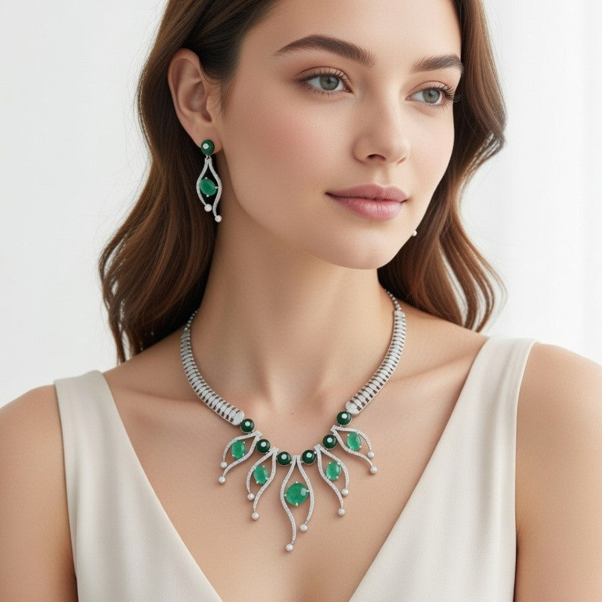 Emerald Glow 925 Silver Necklace