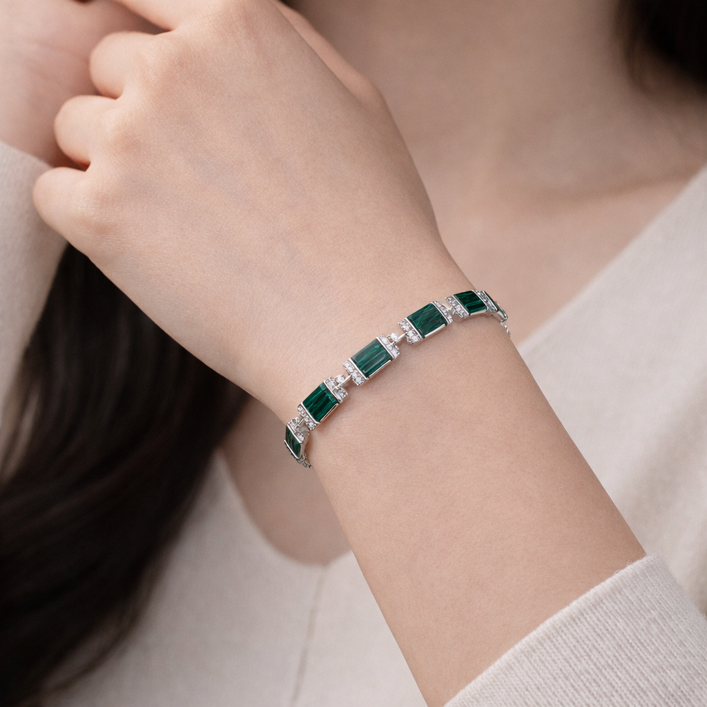 Emerald Aura Diamond Bracelet